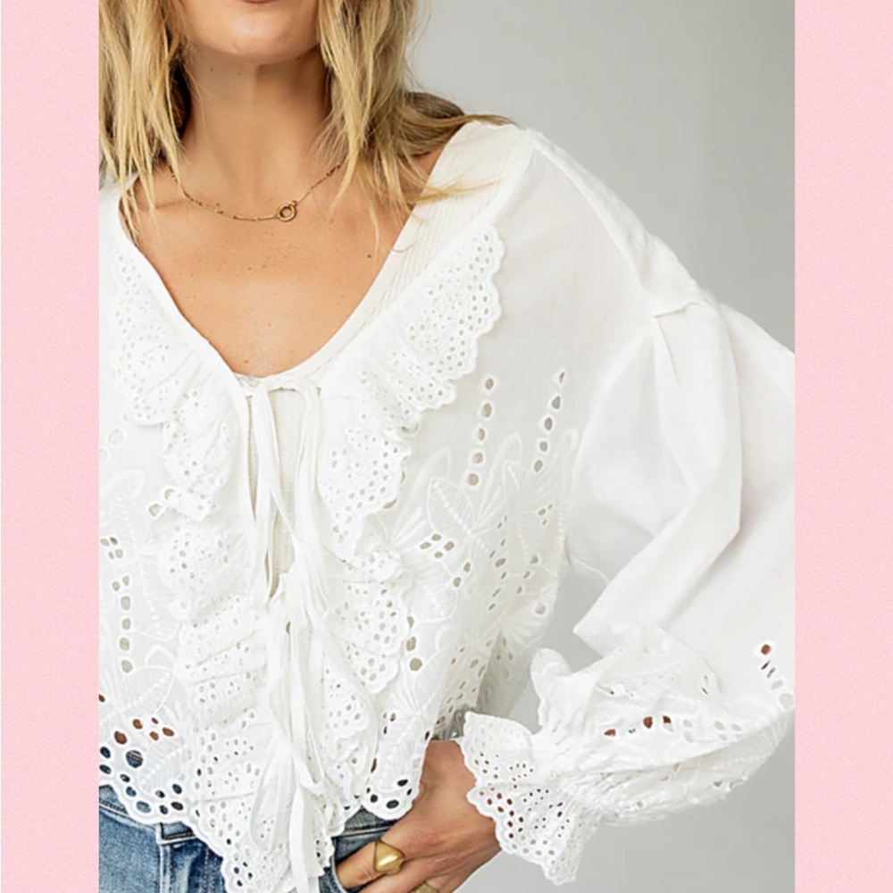 💖Elegant White Eyelet Tie Blouse💖 - Picture 2 of 15
